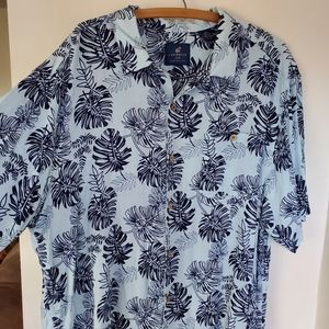 Tropical leaf lightweight shirt